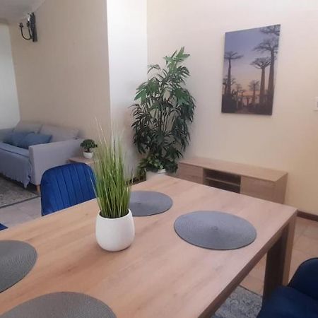 Impala Suite -Entire Unit- 2 Bedroom With 1 Ensuite Bathroom Ladysmith Dış mekan fotoğraf