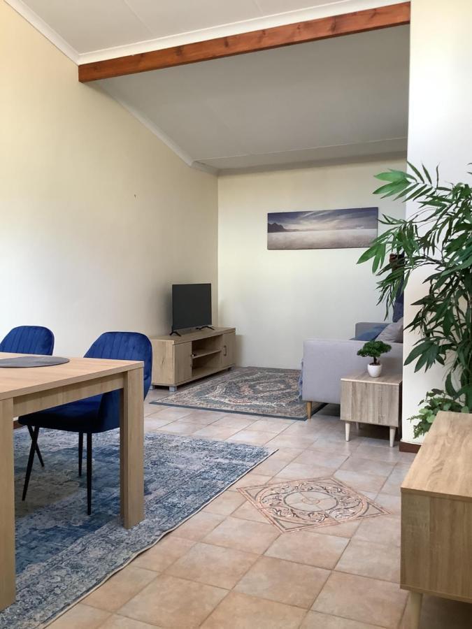 Impala Suite -Entire Unit- 2 Bedroom With 1 Ensuite Bathroom Ladysmith Dış mekan fotoğraf